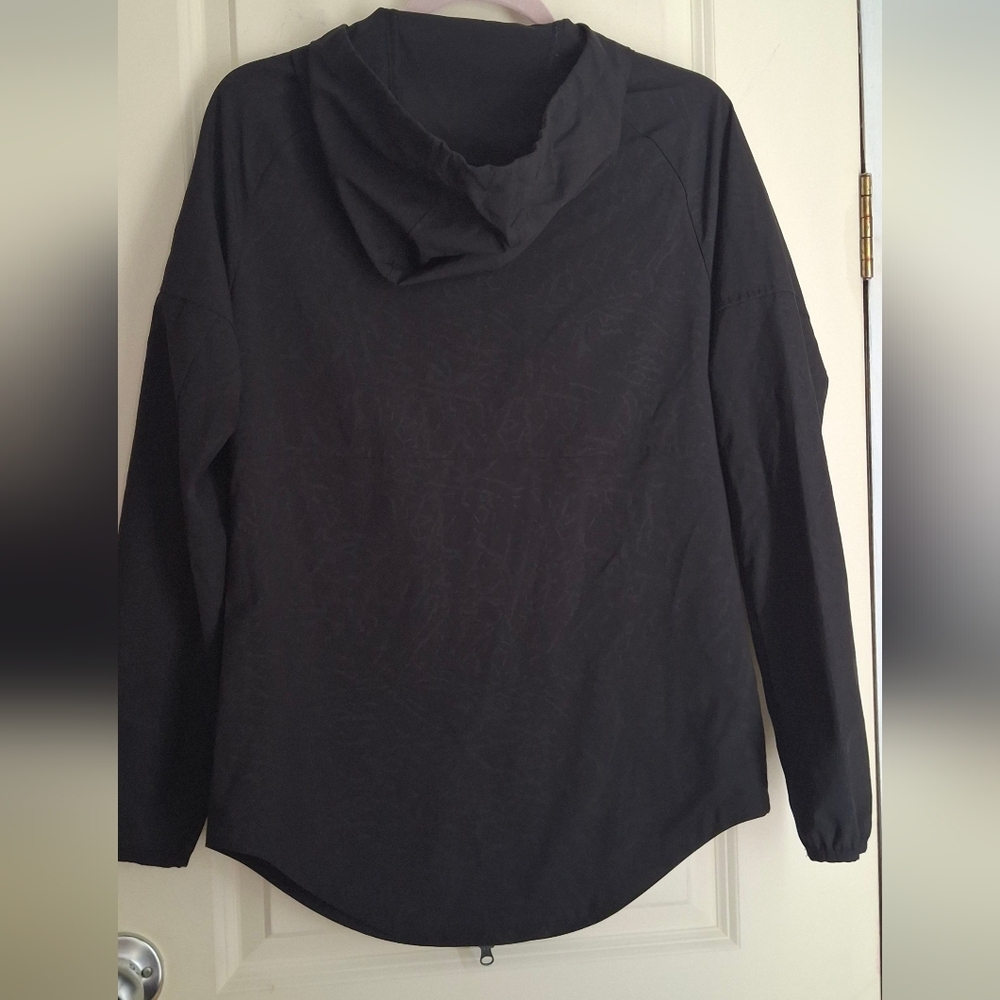 Adidas‎ Windbraker Women's XS Black Patterned Jacket Outdoors Hiking Camping Spo - Picture 2 of 11